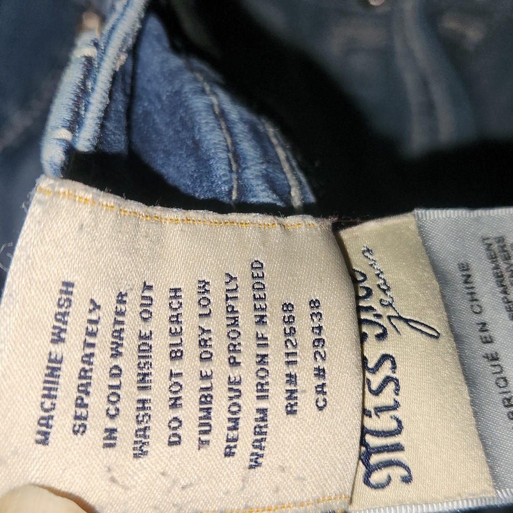 Miss Me Bling Jeans Bejeweled Embroidered - Picture 7 of 8
